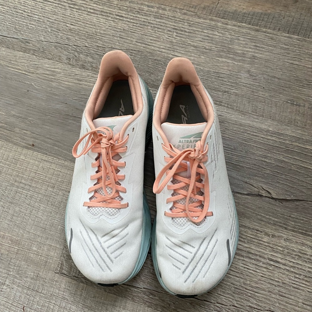 Altra Women's FWD Experience